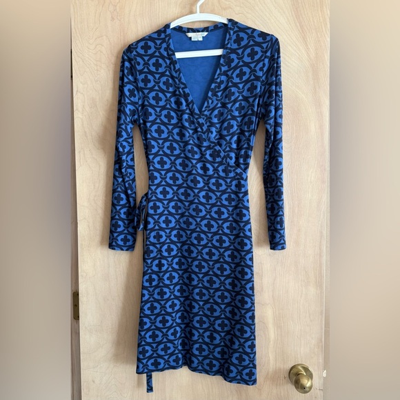 Boden Jersey Wrap Midi Dress Blue Black Print Long Sleeve Sz 6P - Picture 1 of 14